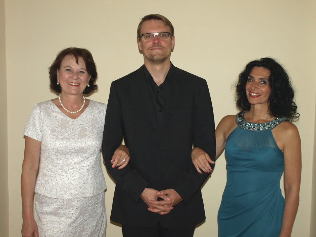 FESTIVAL JUNGER KÜNSTLER BAYREUTH. Magdalena Živná (vlevo), Jan Dušek a Irena Troupová. Foto: Robert Dotzauer